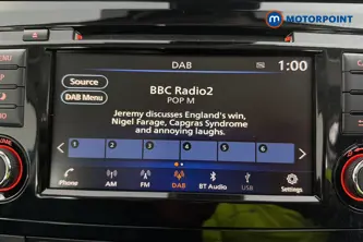 Nissan Qashqai Acenta Premium Automatic Petrol SUV - Stock Number (1656147) - 8th supplementary image