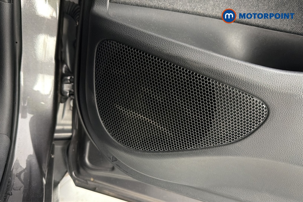 Toyota Yaris Cross Excel Automatic Petrol-Electric Hybrid Estate - Stock Number (1656490) - 21st supplementary image