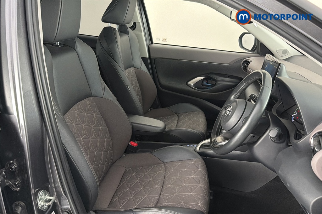 Toyota Yaris Cross Excel Automatic Petrol-Electric Hybrid Estate - Stock Number (1656490) - 22nd supplementary image