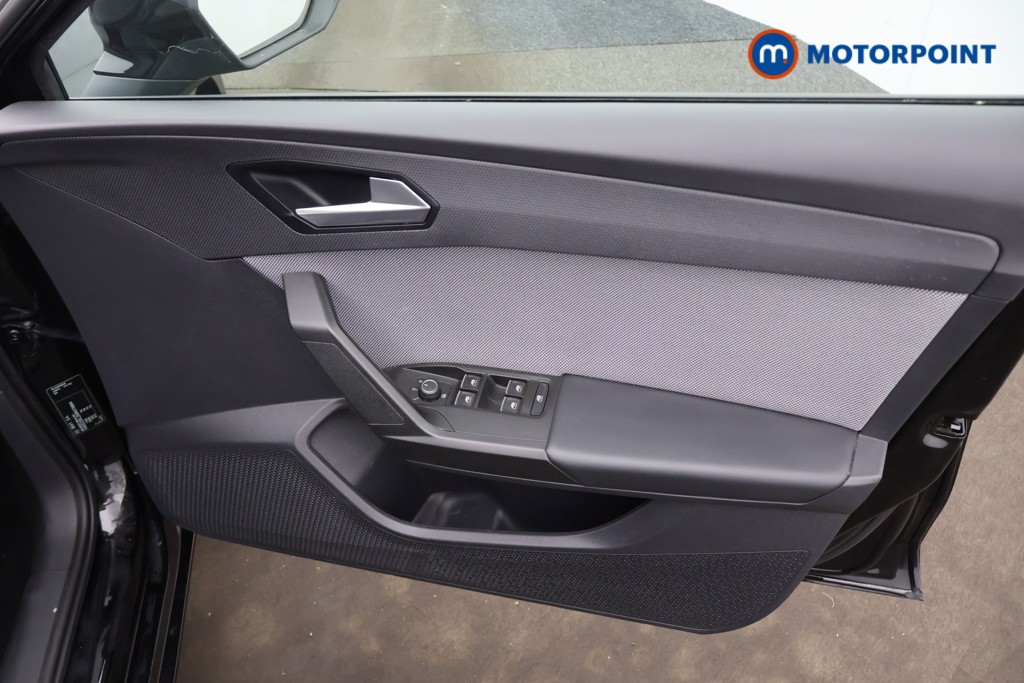 Seat Leon Se Dynamic Manual Petrol Hatchback - Stock Number (1656880) - 14th supplementary image