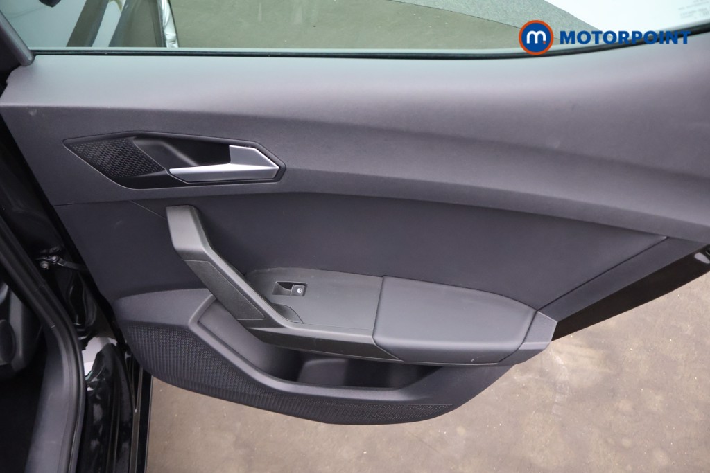 Seat Leon Se Dynamic Manual Petrol Hatchback - Stock Number (1656880) - 17th supplementary image
