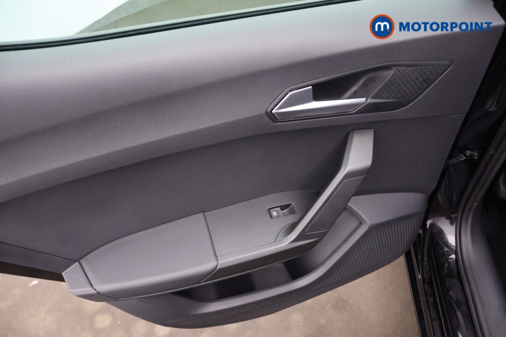 Seat Leon Se Dynamic Manual Petrol Hatchback - Stock Number (1656880) - 20th supplementary image