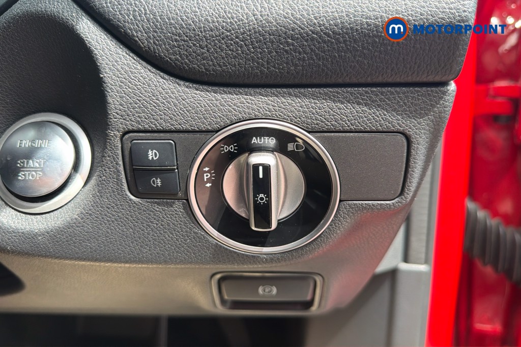 Mercedes-Benz GLA Urban Edition Automatic Petrol SUV - Stock Number (1657010) - 18th supplementary image