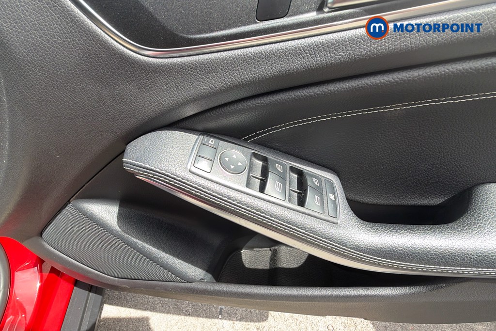 Mercedes-Benz GLA Urban Edition Automatic Petrol SUV - Stock Number (1657010) - 20th supplementary image
