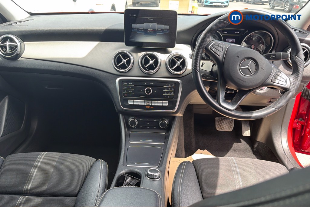 Mercedes-Benz GLA Urban Edition Automatic Petrol SUV - Stock Number (1657010) - 1st supplementary image