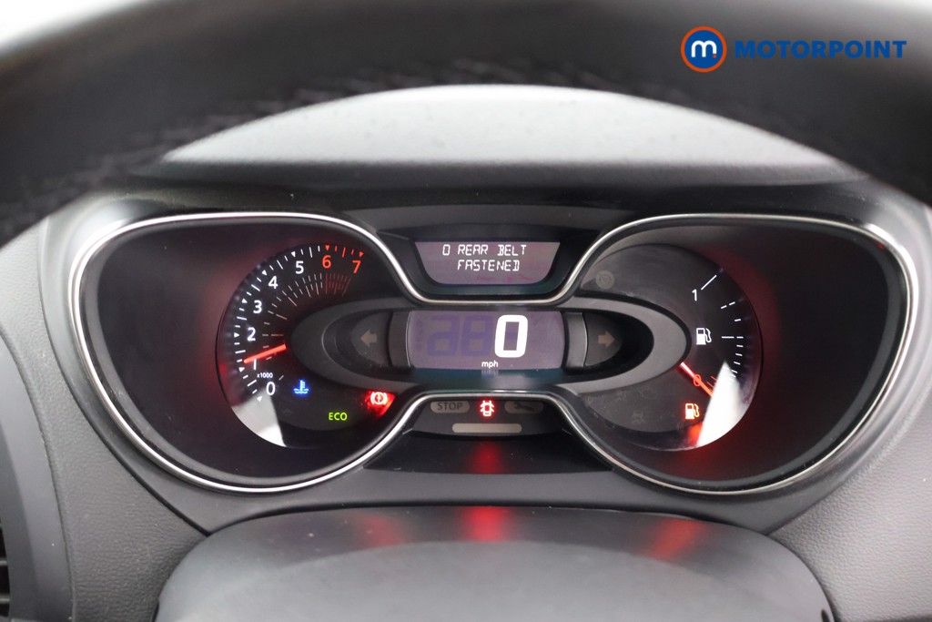 Renault Captur Iconic Manual Petrol SUV - Stock Number (1657042) - 4th supplementary image