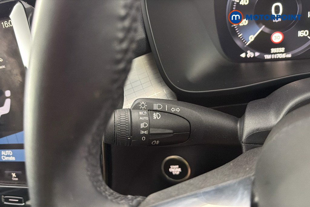 Volvo Xc40 Momentum Manual Petrol SUV - Stock Number (1657184) - 18th supplementary image