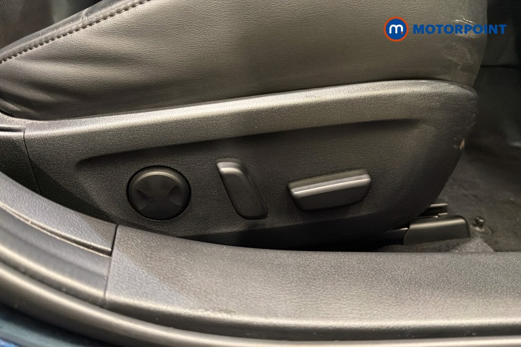 Mazda 3 Takumi Manual Petrol Hatchback - Stock Number (1657239) - 25th supplementary image