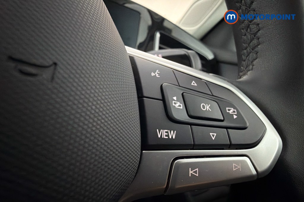 Volkswagen Passat Life Automatic Petrol Plug-In Hybrid Estate - Stock Number (1657368) - 4th supplementary image