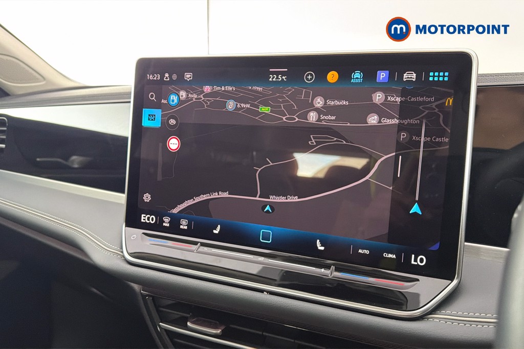 Volkswagen Passat Life Automatic Petrol Plug-In Hybrid Estate - Stock Number (1657368) - 10th supplementary image