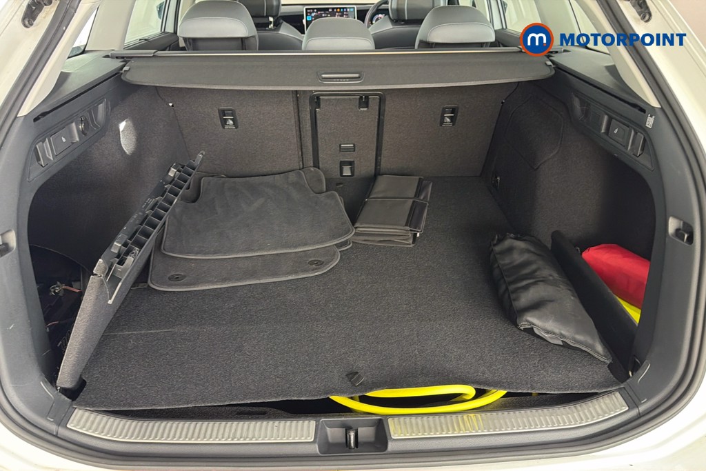Volkswagen Passat Life Automatic Petrol Plug-In Hybrid Estate - Stock Number (1657368) - 33rd supplementary image