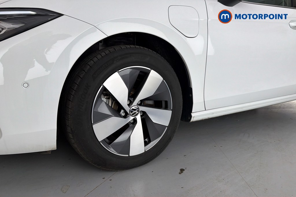 Volkswagen Passat Life Automatic Petrol Plug-In Hybrid Estate - Stock Number (1657368) - 47th supplementary image