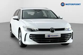 Volkswagen Passat Life Automatic Petrol Plug-In Hybrid Estate - Stock Number (1657368) - Drivers side front corner