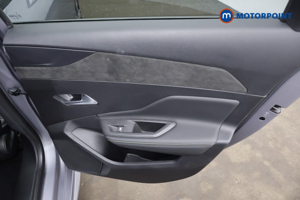 Peugeot 308 GT Automatic Petrol Estate - Stock Number (1657440) - 17th supplementary image