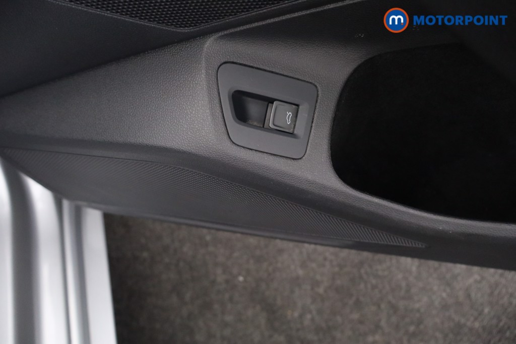 Volkswagen Arteon R-Line Automatic Petrol Hatchback - Stock Number (1657493) - 16th supplementary image