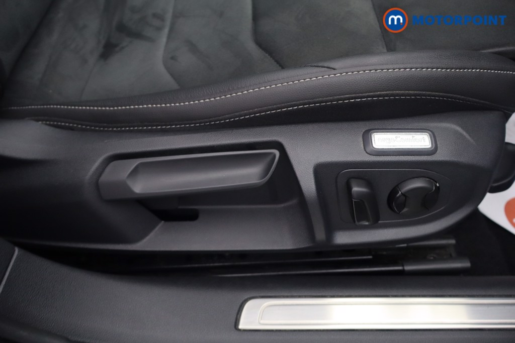 Volkswagen Arteon R-Line Automatic Petrol Hatchback - Stock Number (1657493) - 17th supplementary image