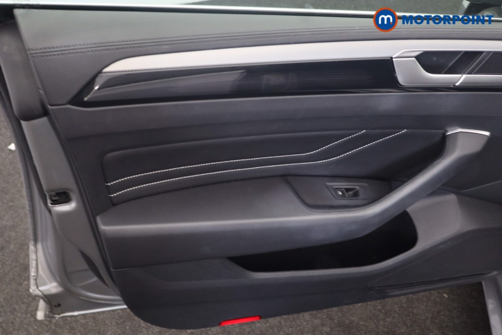 Volkswagen Arteon R-Line Automatic Petrol Hatchback - Stock Number (1657493) - 35th supplementary image