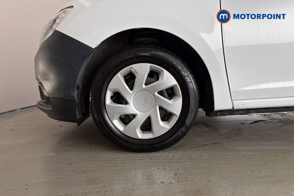 Dacia Sandero Access Manual Petrol Hatchback - Stock Number (1657793) - 47th supplementary image