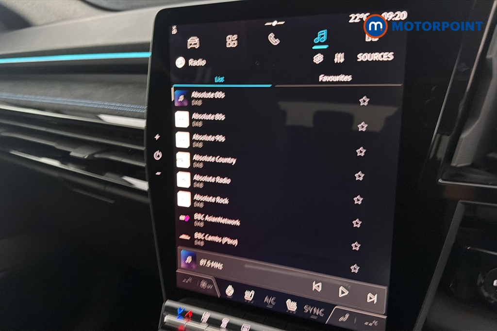 Renault Austral Techno Esprit Alpine Automatic Petrol-Electric Hybrid SUV - Stock Number (1658322) - 8th supplementary image