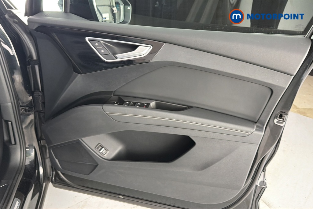 Audi Q4 Sport Automatic Electric SUV - Stock Number (1658441) - 18th supplementary image