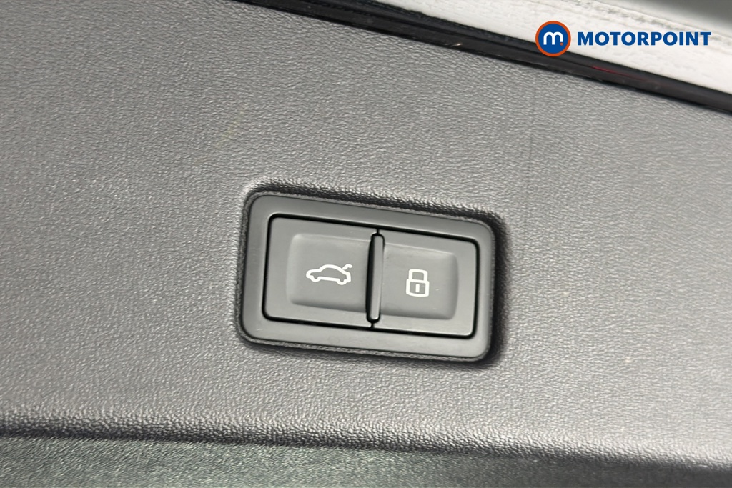 Audi Q4 Sport Automatic Electric SUV - Stock Number (1658441) - 35th supplementary image