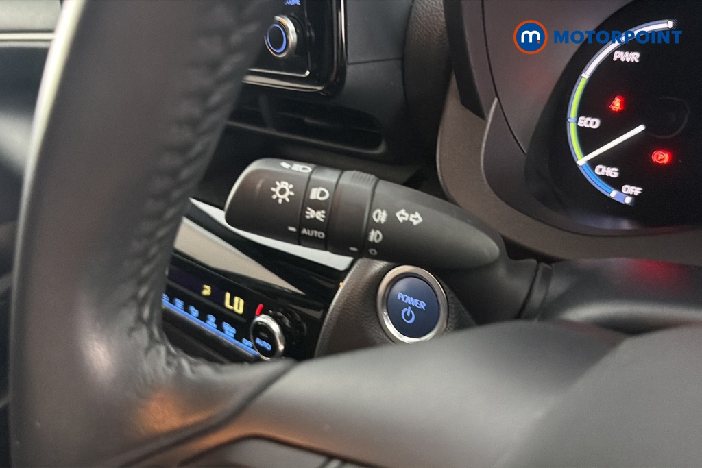 Toyota Yaris Cross Design Automatic Petrol-Electric Hybrid Estate - Stock Number (1658577) - 5th supplementary image