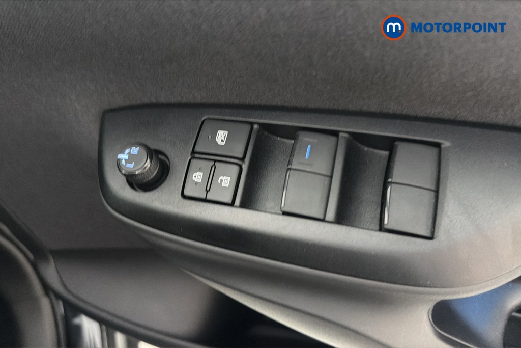 Toyota Yaris Cross Design Automatic Petrol-Electric Hybrid Estate - Stock Number (1658577) - 19th supplementary image