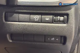 Nissan Qashqai N-Connecta Manual Petrol SUV - Stock Number (1659023) - 997th supplementary image