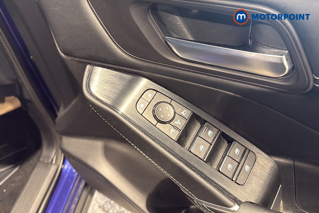 Nissan Qashqai N-Connecta Manual Petrol SUV - Stock Number (1659023) - 19th supplementary image