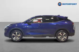 Nissan Qashqai N-Connecta Manual Petrol SUV - Stock Number (1659023) - Drivers side