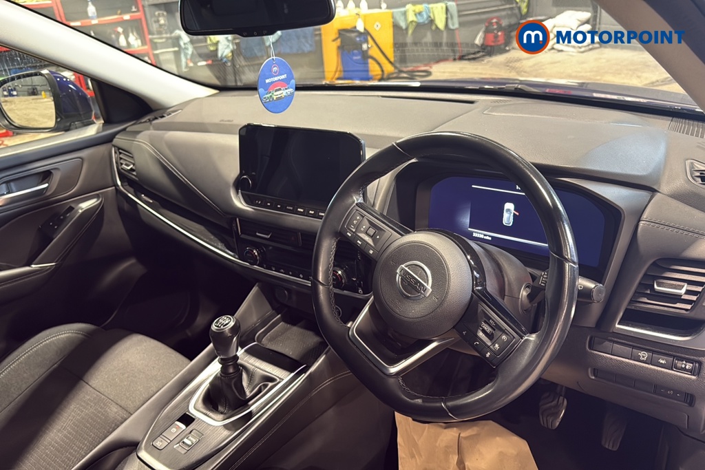 Nissan Qashqai N-Connecta Manual Petrol SUV - Stock Number (1659023) - 1st supplementary image
