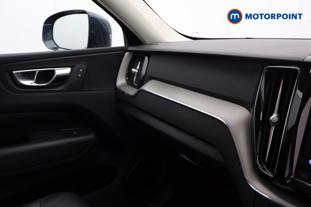 Volvo Xc60 Core Automatic Petrol Plug-In Hybrid SUV - Stock Number (1638893) - 10th supplementary image