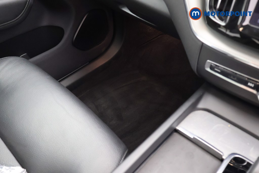 Volvo Xc60 Core Automatic Petrol Plug-In Hybrid SUV - Stock Number (1638893) - 12th supplementary image