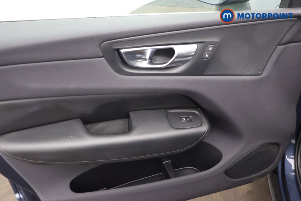 Volvo Xc60 Core Automatic Petrol Plug-In Hybrid SUV - Stock Number (1638893) - 22nd supplementary image