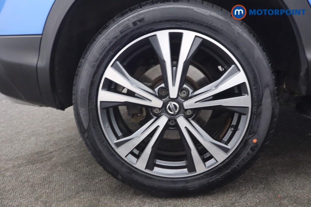 Nissan Qashqai N-Connecta Manual Petrol SUV - Stock Number (1640175) - 8th supplementary image