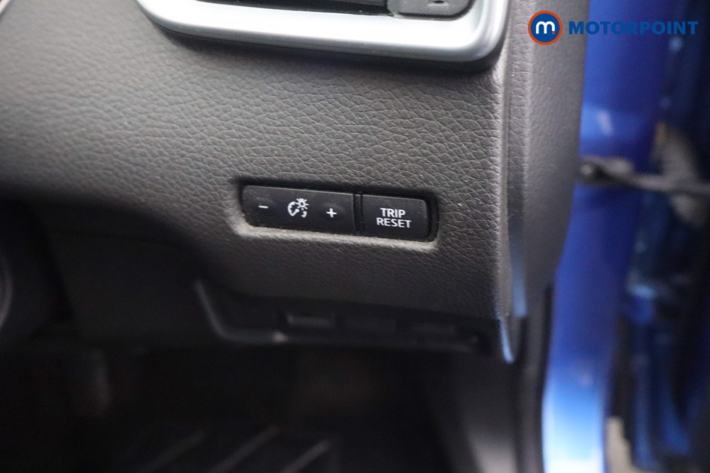 Nissan Qashqai N-Connecta Manual Petrol SUV - Stock Number (1640175) - 14th supplementary image