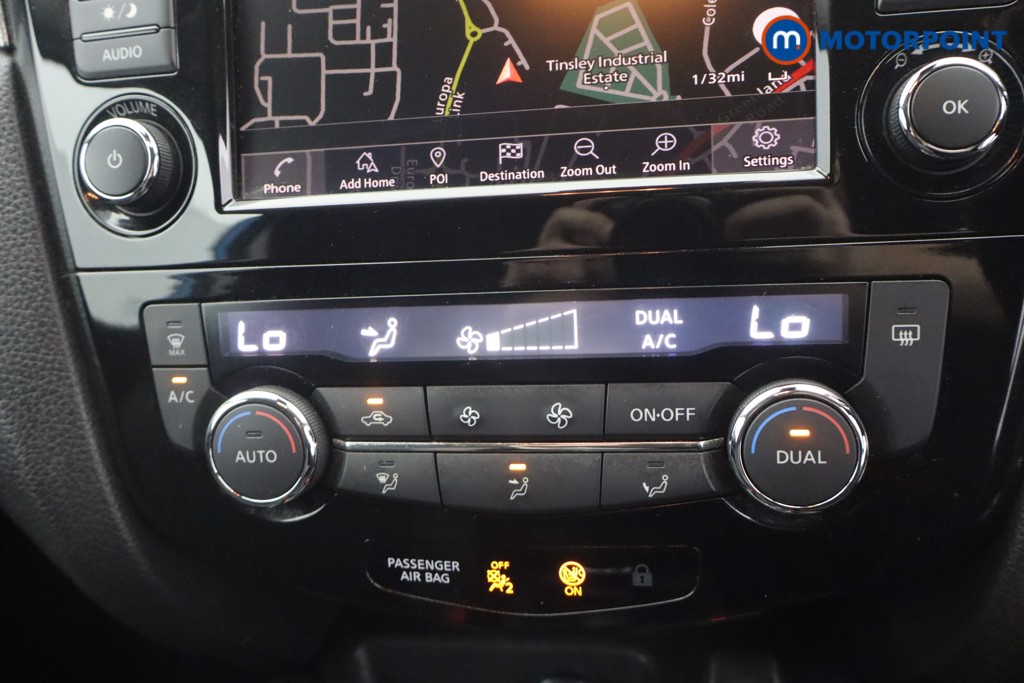 Nissan Qashqai N-Connecta Manual Petrol SUV - Stock Number (1640175) - 19th supplementary image