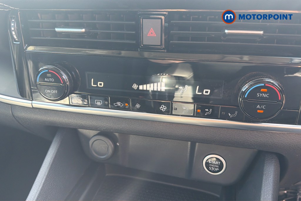 Nissan Qashqai Acenta Premium Manual Petrol SUV - Stock Number (1641247) - 12th supplementary image