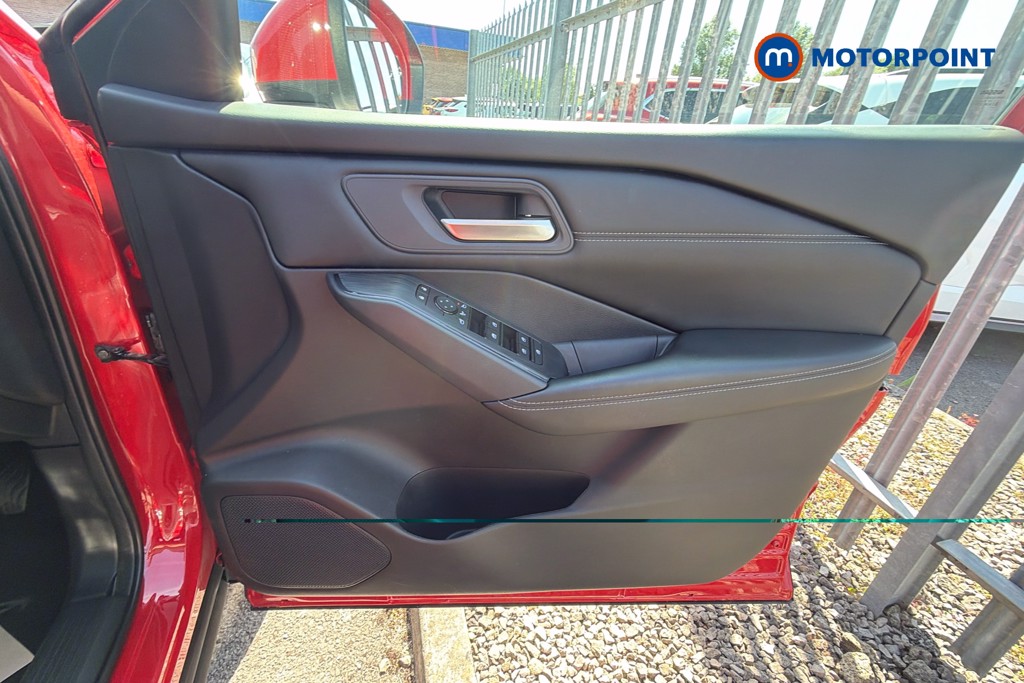 Nissan Qashqai Acenta Premium Manual Petrol SUV - Stock Number (1641247) - 19th supplementary image
