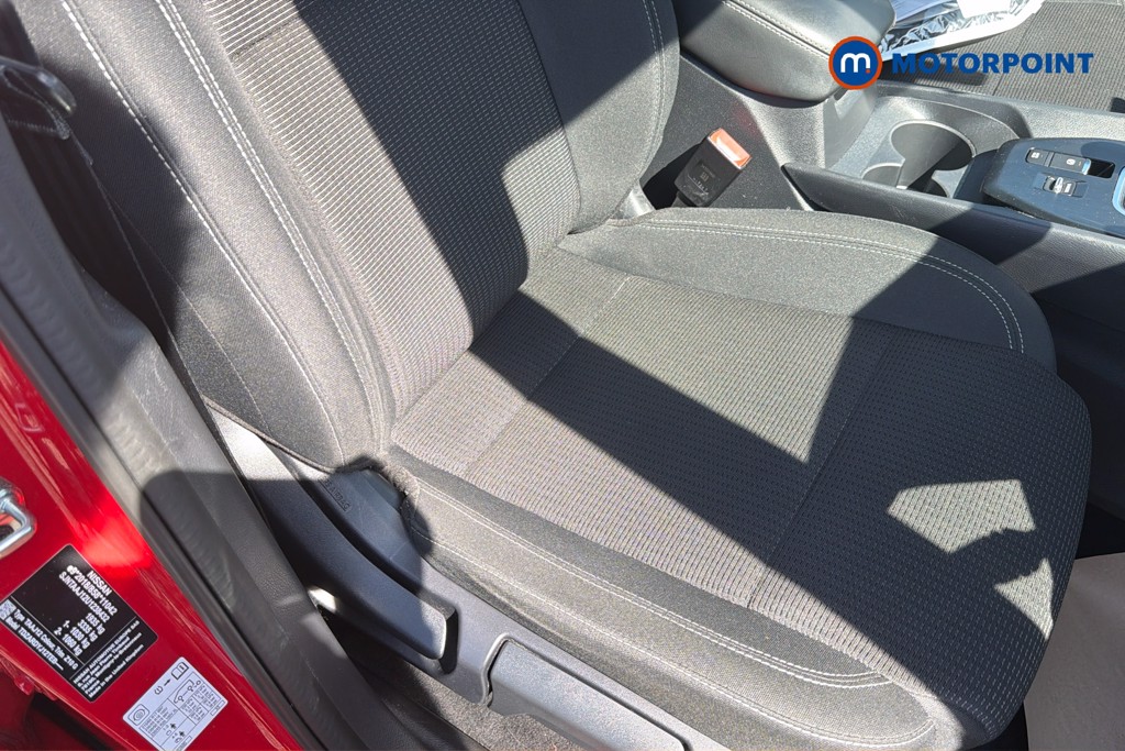 Nissan Qashqai Acenta Premium Manual Petrol SUV - Stock Number (1641247) - 22nd supplementary image