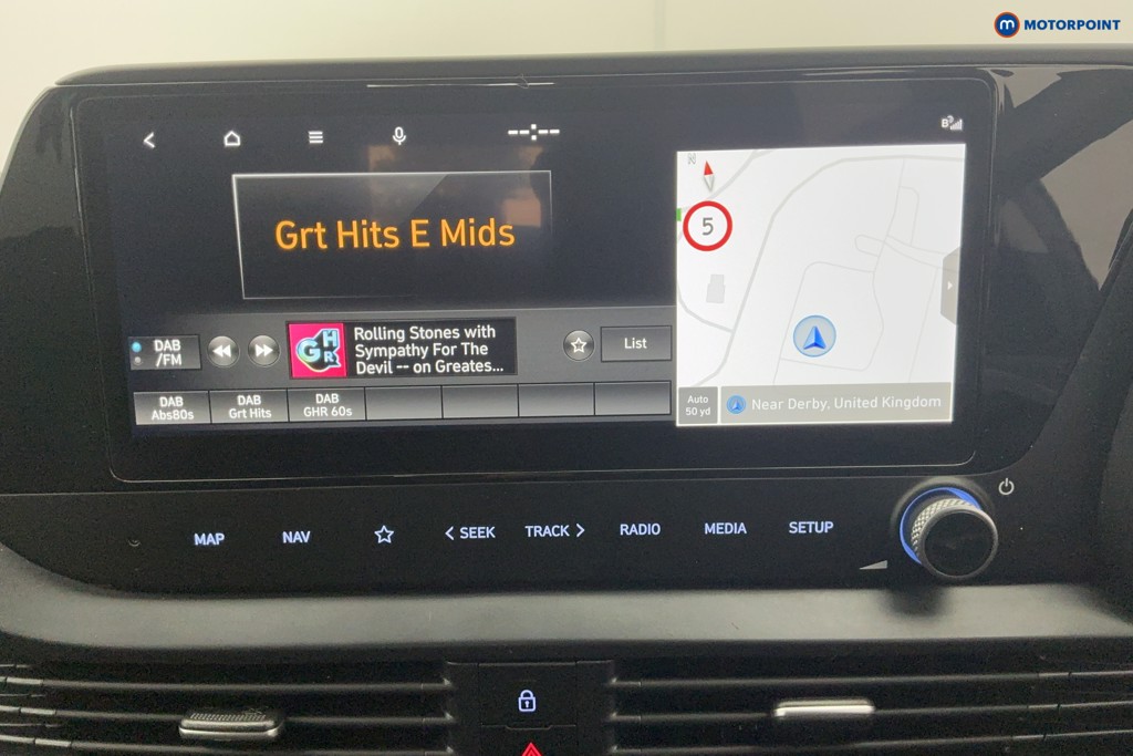 Hyundai I20 Premium Manual Petrol Hatchback - Stock Number (1646041) - 2nd supplementary image