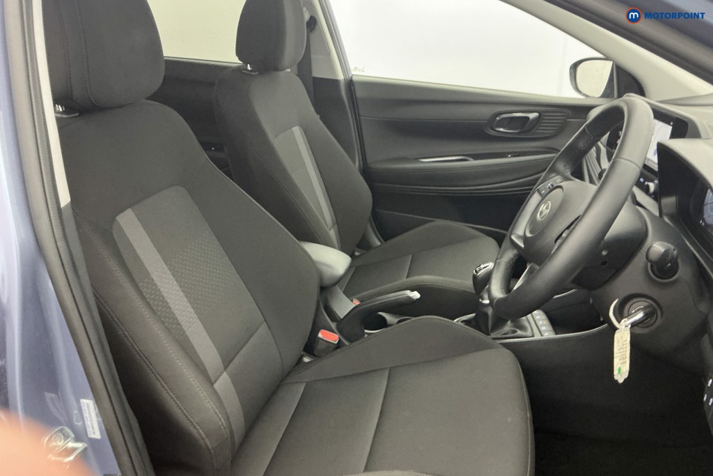 Hyundai I20 Premium Manual Petrol Hatchback - Stock Number (1646041) - 5th supplementary image