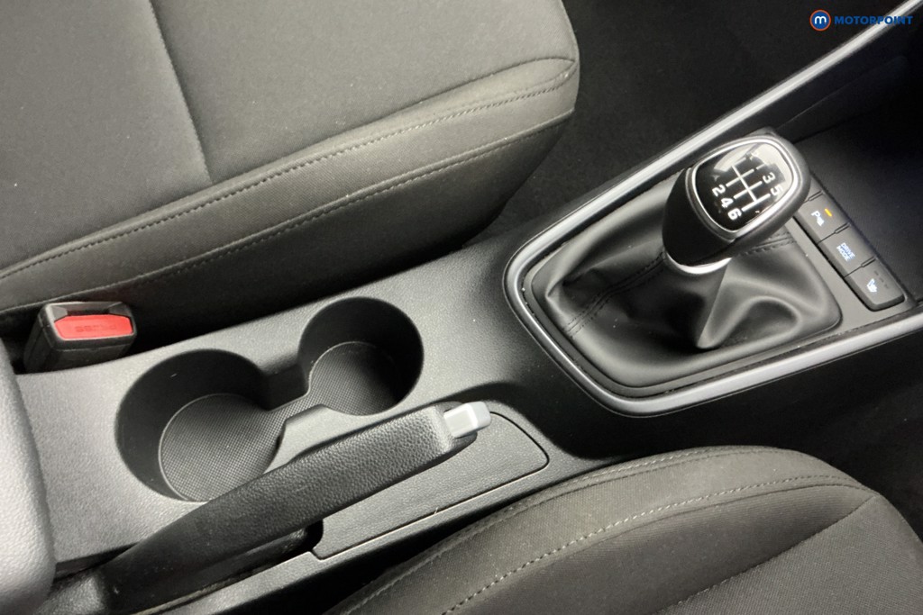 Hyundai I20 Premium Manual Petrol Hatchback - Stock Number (1646041) - 9th supplementary image
