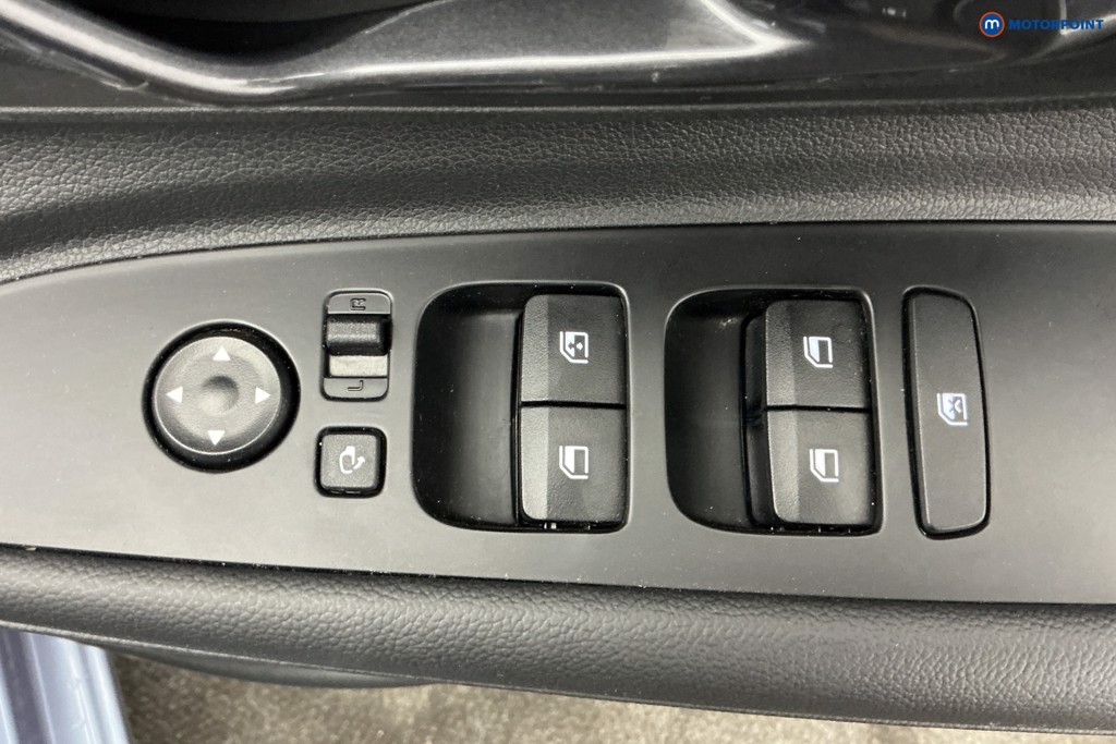 Hyundai I20 Premium Manual Petrol Hatchback - Stock Number (1646041) - 16th supplementary image