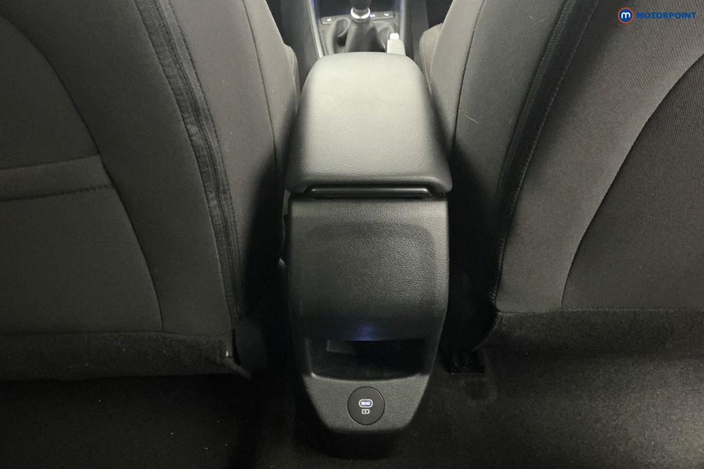 Hyundai I20 Premium Manual Petrol Hatchback - Stock Number (1646041) - 18th supplementary image