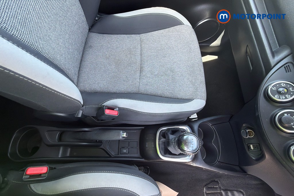 Toyota Yaris Y20 Manual Petrol Hatchback - Stock Number (1646091) - 21st supplementary image