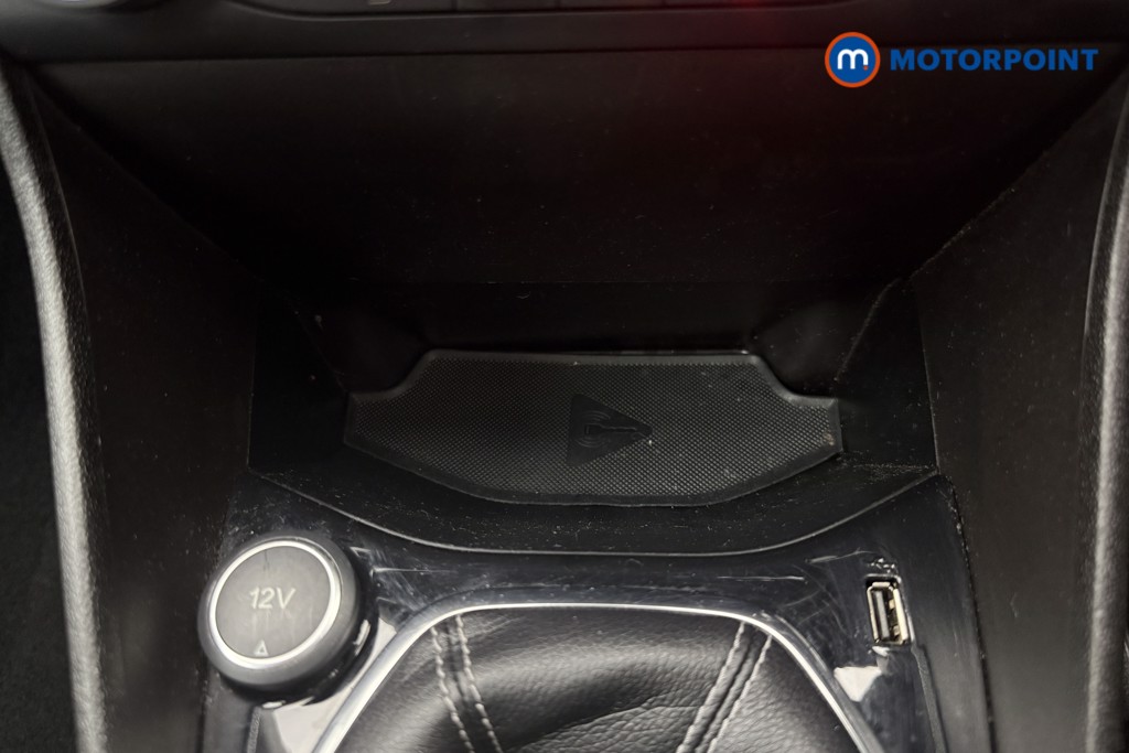 Ford Fiesta Titanium Manual Petrol Hatchback - Stock Number (1649032) - 13th supplementary image