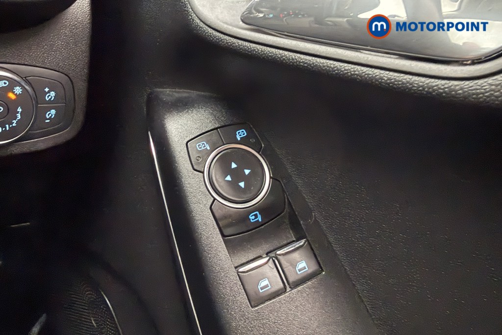 Ford Fiesta Titanium Manual Petrol Hatchback - Stock Number (1649032) - 15th supplementary image