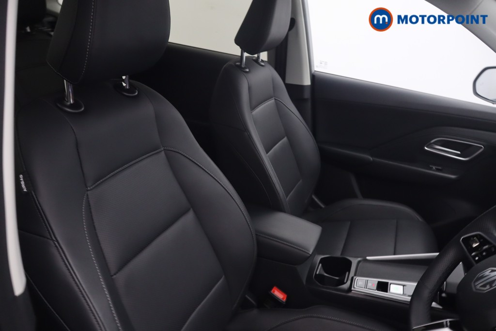 Mg Motor Uk ZS Trophy Automatic Petrol-Electric Hybrid SUV - Stock Number (1650750) - 12th supplementary image