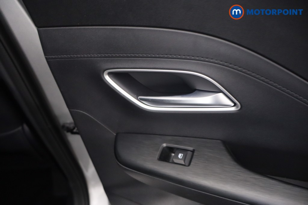 Mg Motor Uk ZS Trophy Automatic Petrol-Electric Hybrid SUV - Stock Number (1650750) - 21st supplementary image